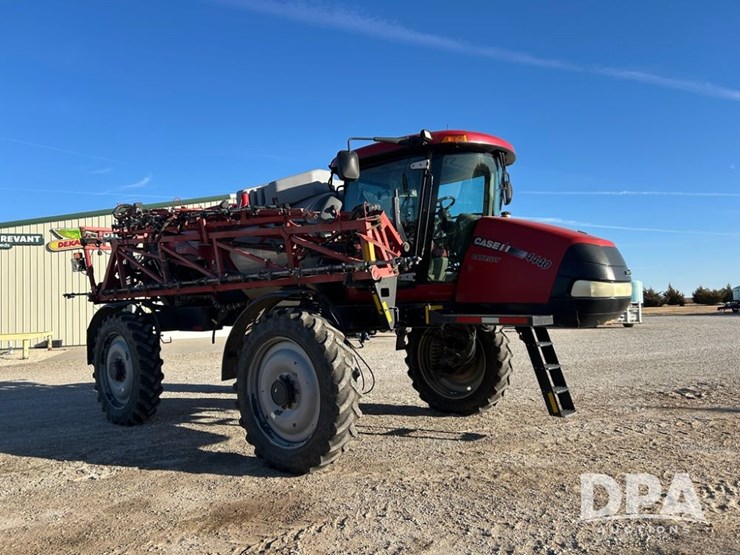 case-ih-patriot-4440-image-12
