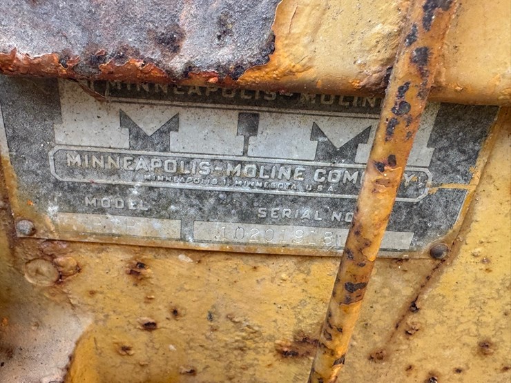 minneapolis-moline-445-image-16