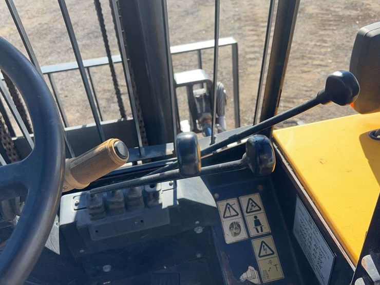 2015-jcb-930-image-29