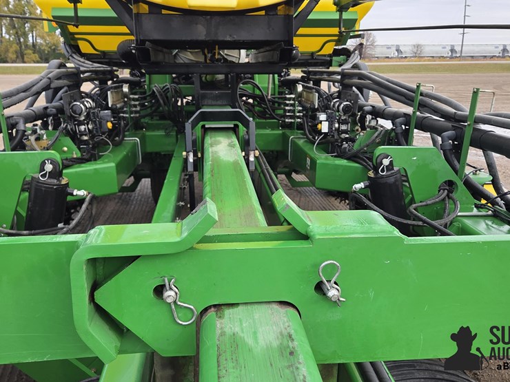 john-deere-db44-image-14