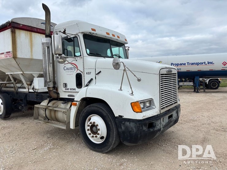 freightliner-fld112-image-25