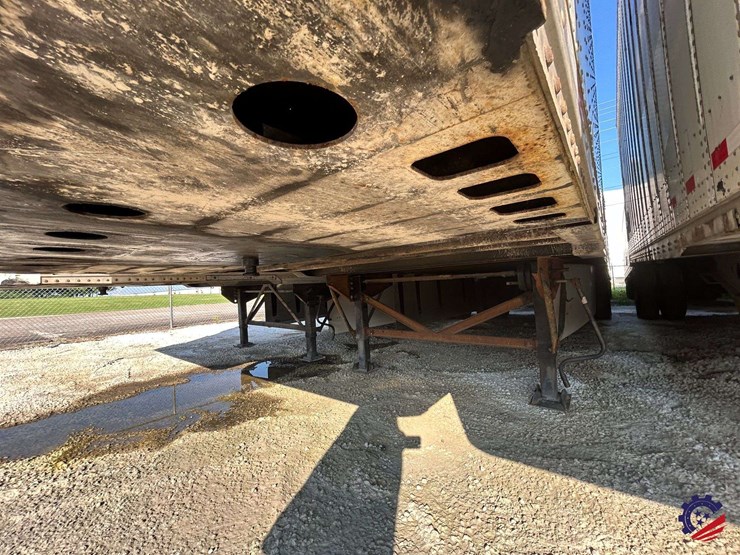 2017-stoughton-28-ft-image-6