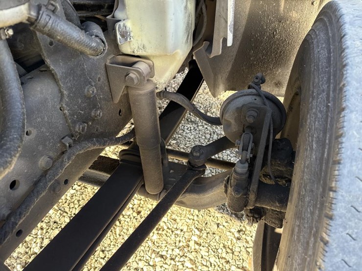 2005-international-durastar-4300-image-64