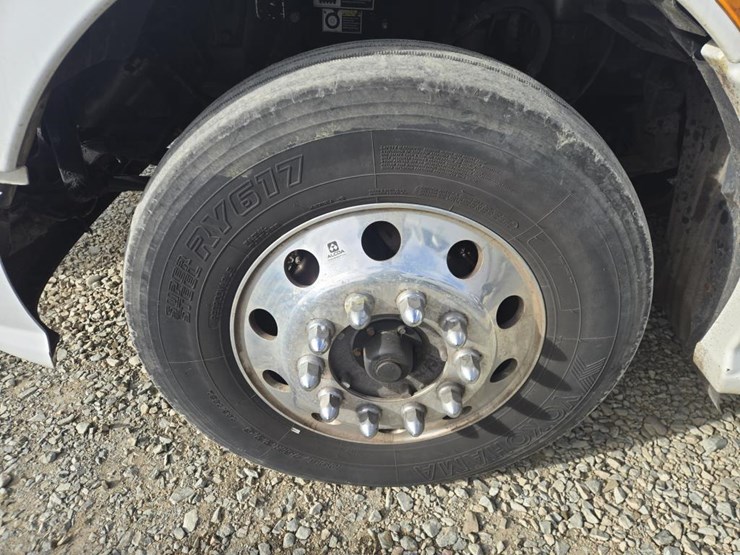 2013-kenworth-t660-image-55