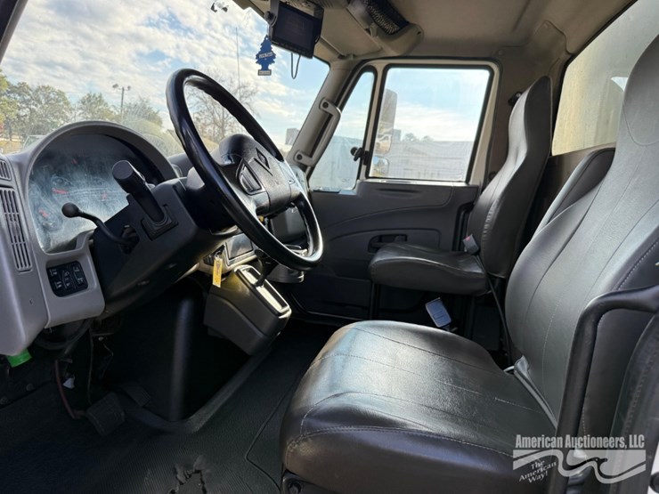 international-durastar-4300-image-16