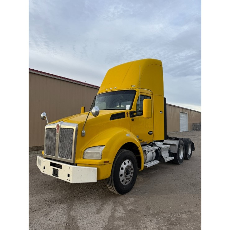 2019 KENWORTH T880