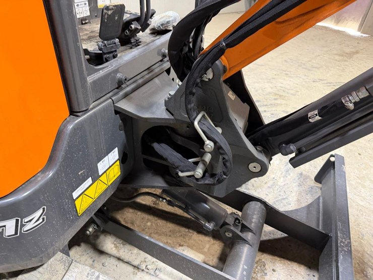 2026-develon-dx27z-7-image-24