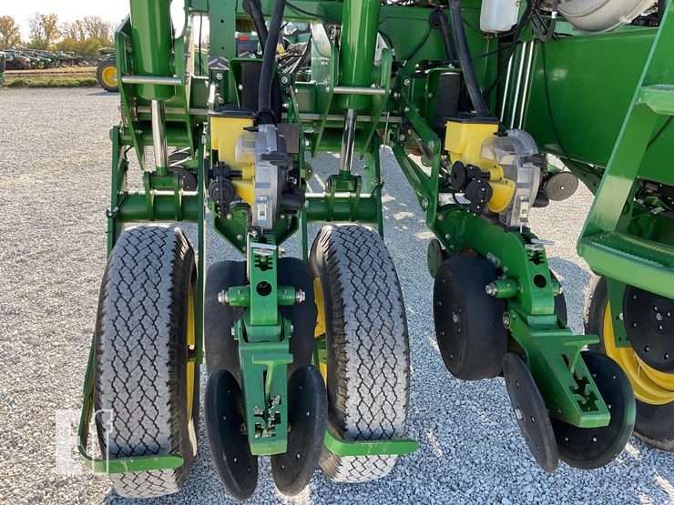 john-deere-1770-ccs-image-33