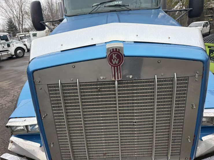 kenworth-t600-image-10