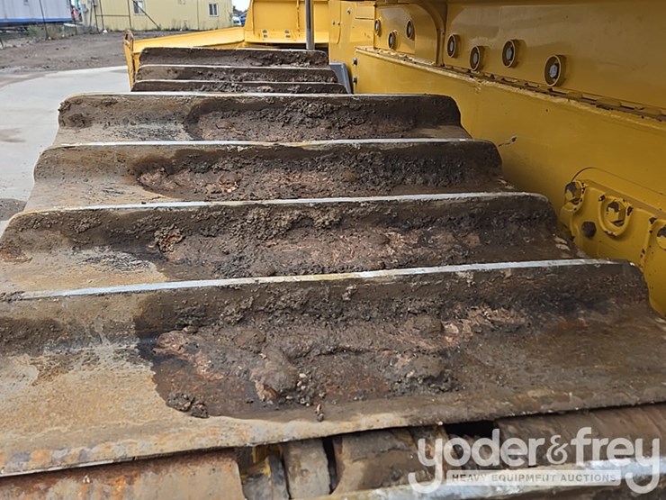 2019-deere-850l-lgp-image-15