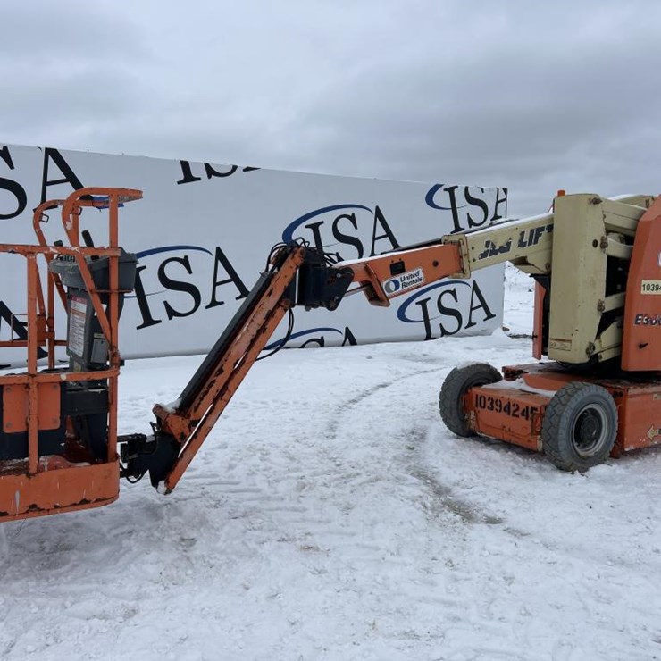 JLG E300AJP