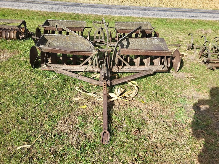 rolling-tractor-tandem-disk-image-8