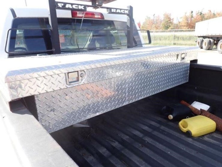 2013-dodge-ram-1500-image-34