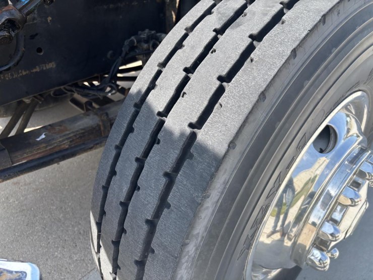 freightliner-fl80-image-44