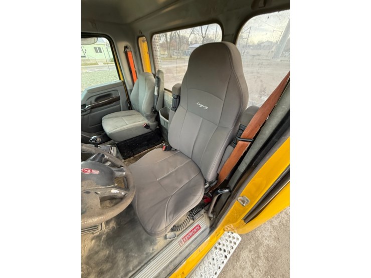 2019-kenworth-t880-image-22