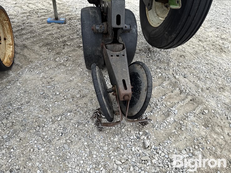 shop-made-2-row-planter-image-14