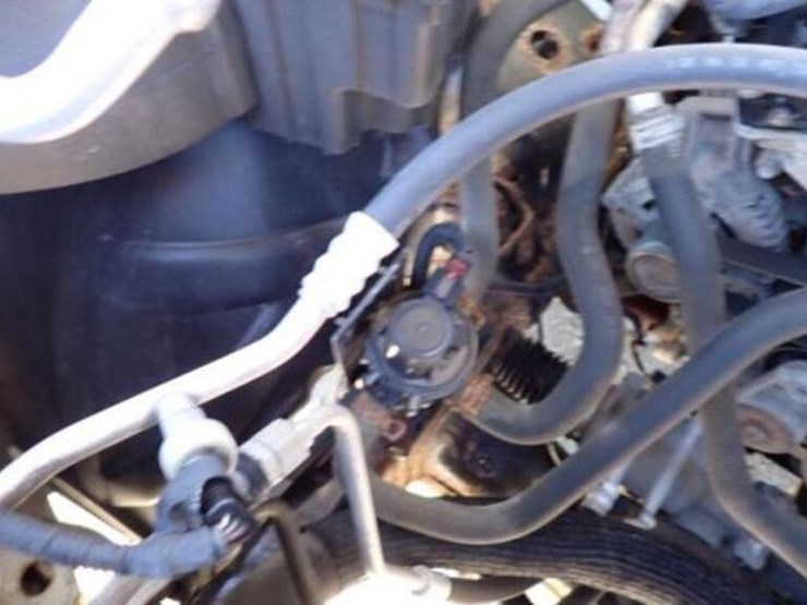 ram-1500-slt-image-22