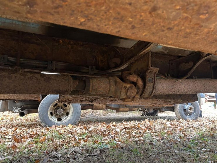 international-4700-image-21