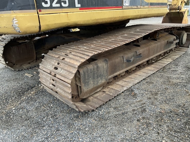 caterpillar-325l-image-6