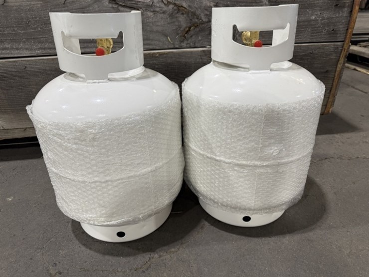 2025-earthygrounds-20lb-propane-tanks,-qty.-2-image-2