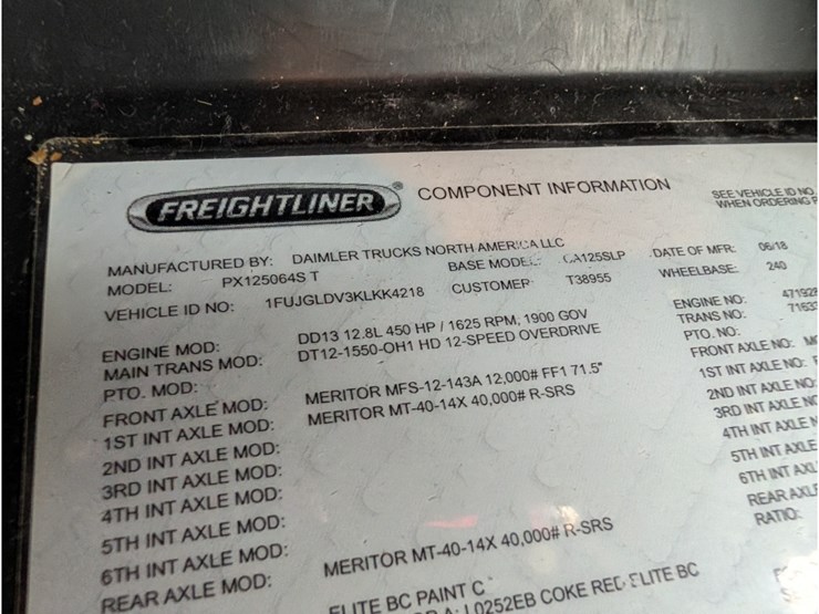 2019-freightliner-cascadia-125-image-29