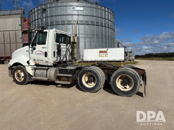 2012-international-prostar-image-5