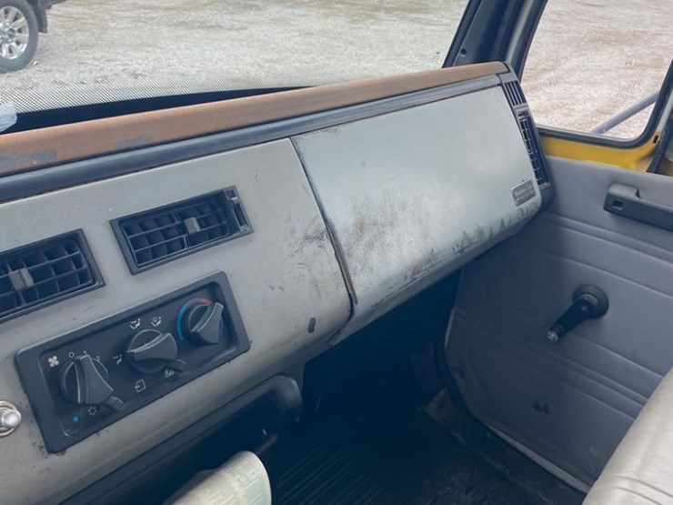 freightliner-fl50-image-17