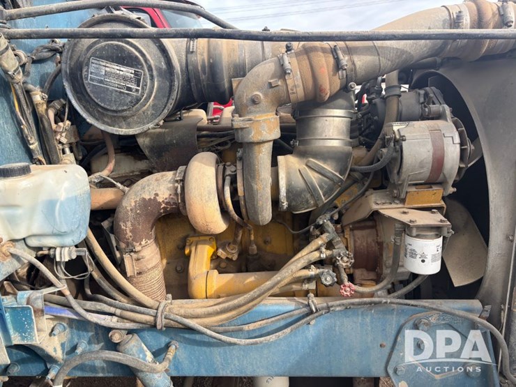 peterbilt-377-image-57