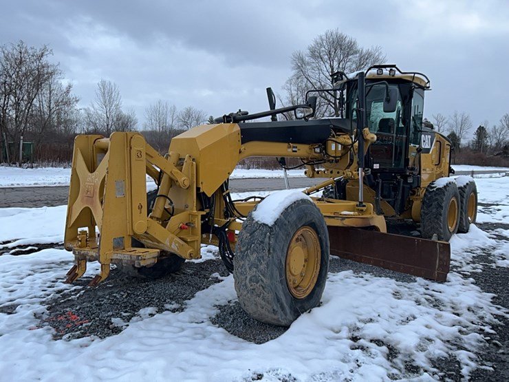 caterpillar-120m-image-1