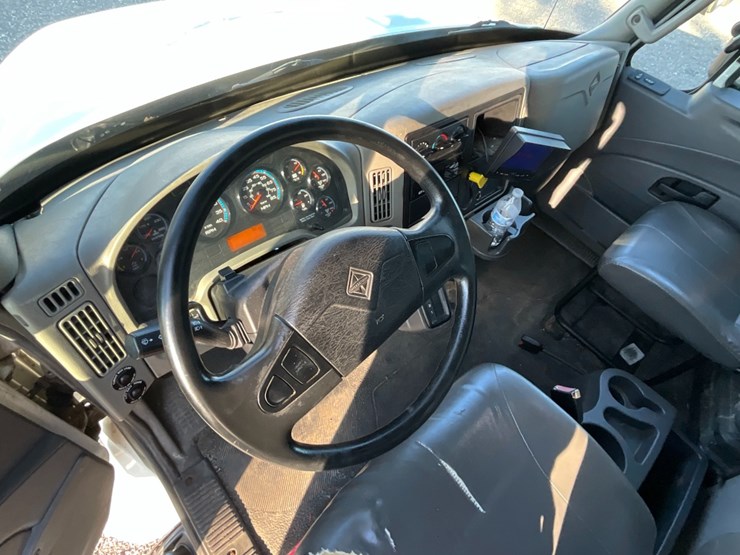 international-durastar-4300-image-20