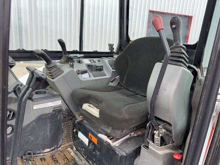 2020-bobcat-e42-image-67