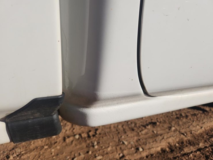 2017-chevrolet-2500-image-23