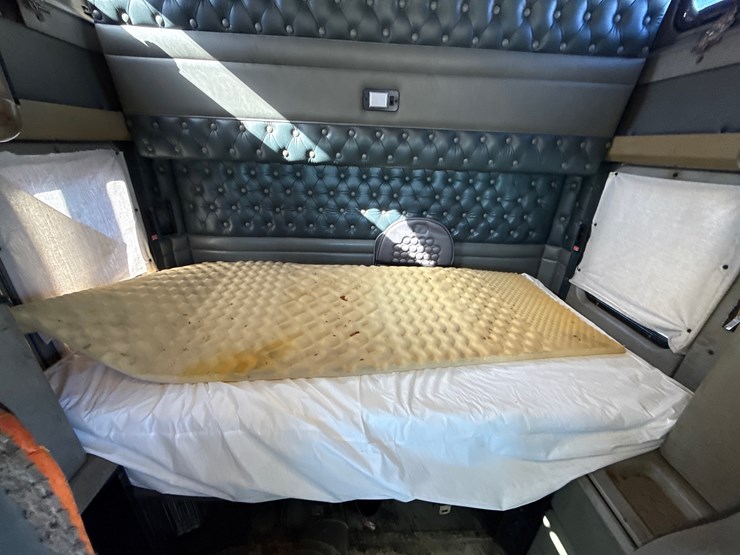 kenworth-w900-image-42