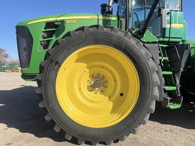 john-deere-9230-image-7
