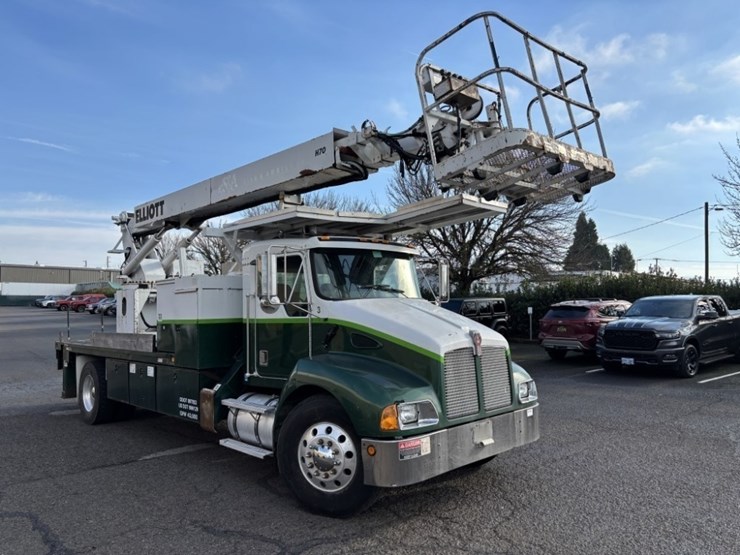 2001-kenworth-t300-image-7