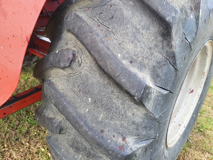 massey-ferguson-750-image-34