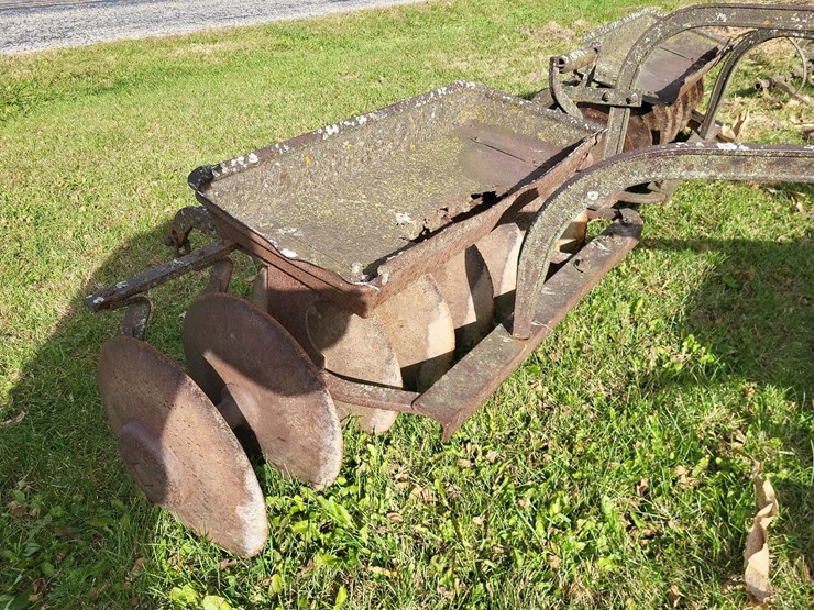 rolling-tractor-tandem-disk-image-15