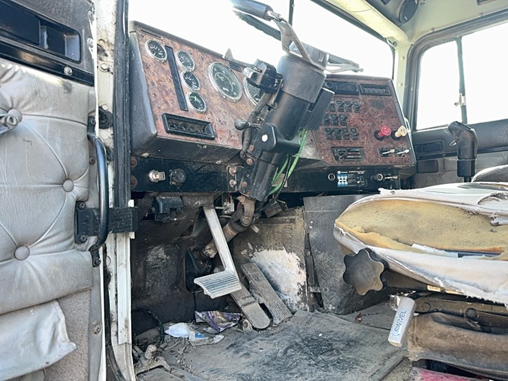 1997-international-9200-image-15