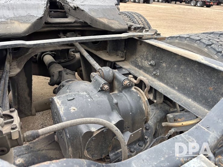 mack-r686st-image-44