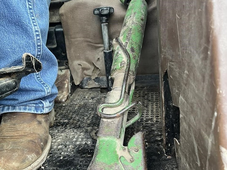 john-deere-3155-image-41