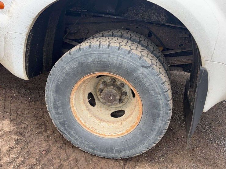 2004-ford-f350-image-6