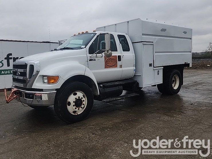 ford-f750-xl-image-1