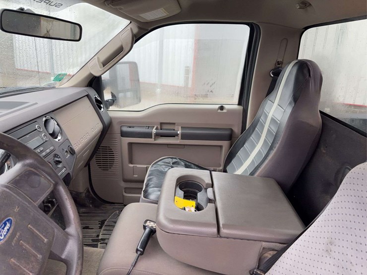 2009-ford-f250-image-31