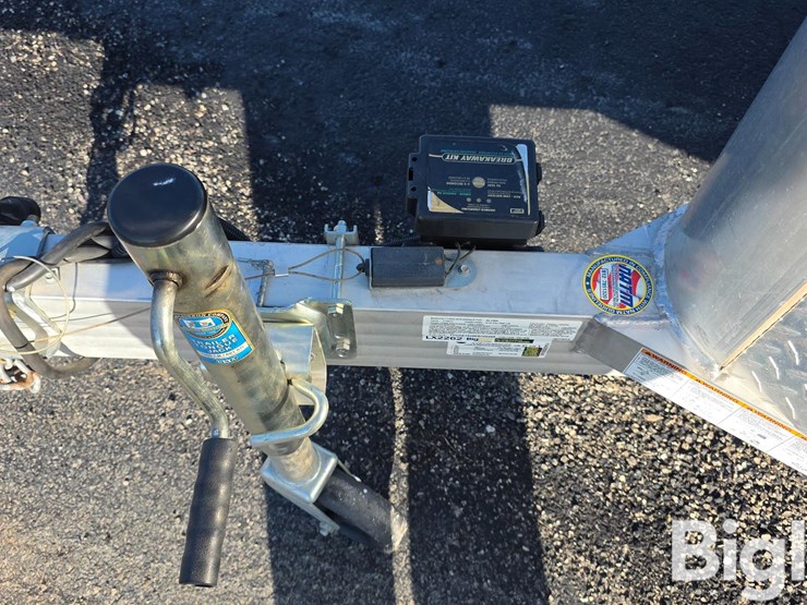 2014-aluma-ltd-ae718ta-t/a-enclosed-trailer-image-19