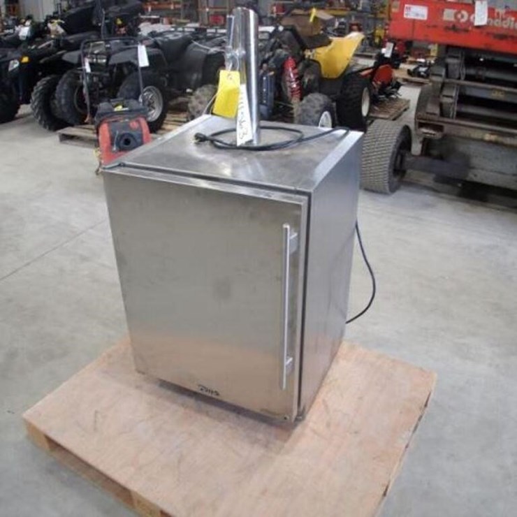 True TUR24BDLSSB 24 In. Stainless Steel Beer Tap