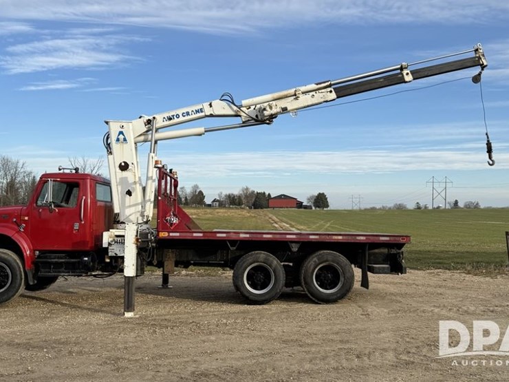 1999-international-4900-image-1