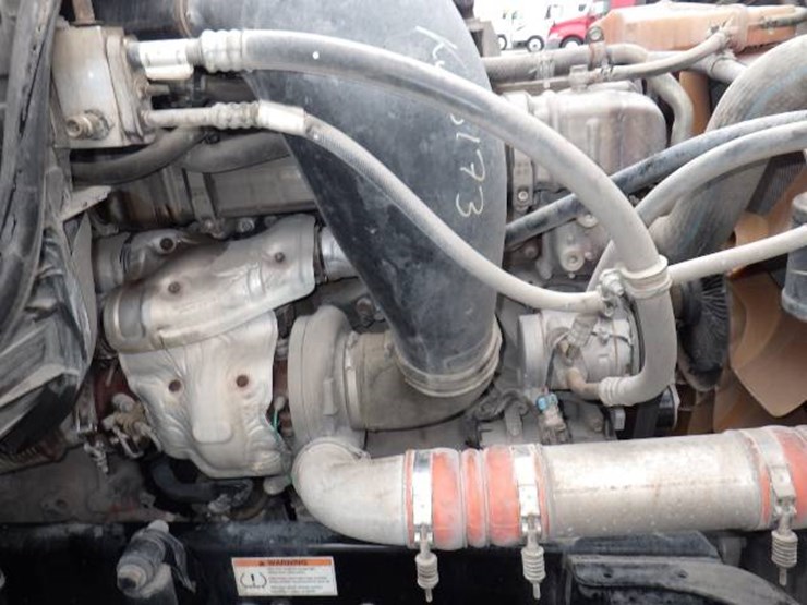 freightliner-cascadia-125-image-35