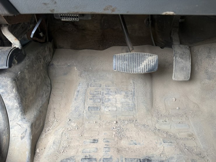 2012-ford-f550-image-37