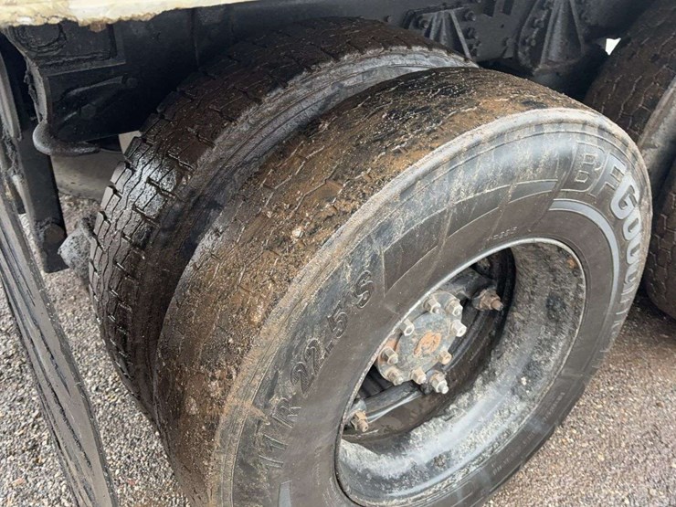 1994-ford-lt9000-image-10