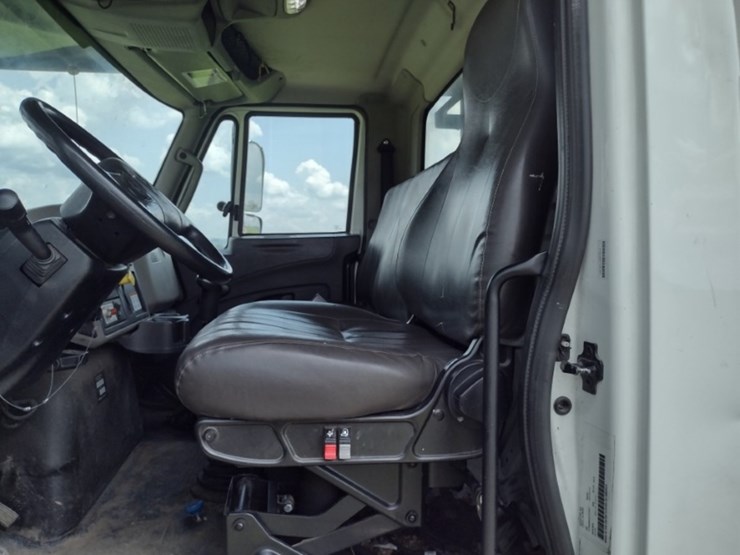 international-durastar-4300-image-15